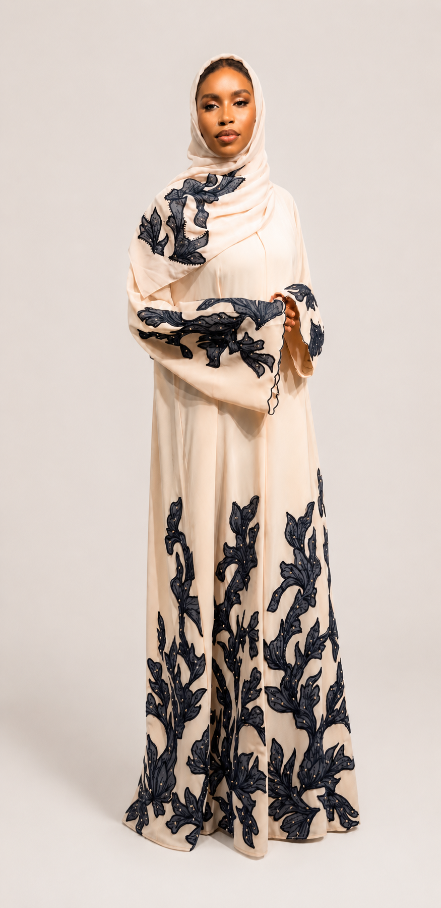 Cream Noir Leaf Abaya